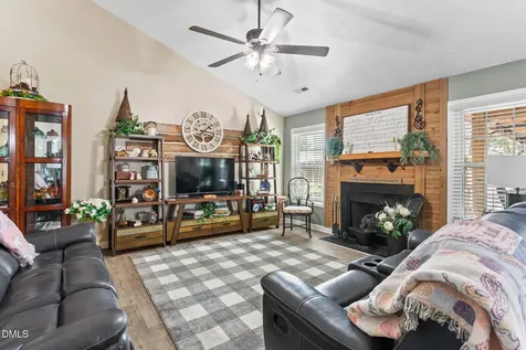 651 Huntingdon Street Elon NC 27244