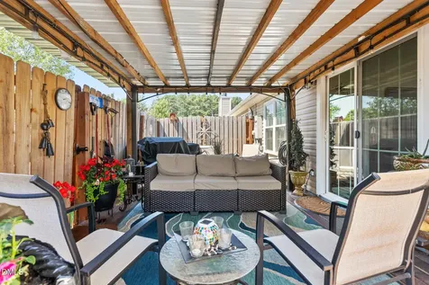 651 Huntingdon Street Elon NC 27244