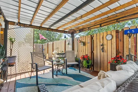 651 Huntingdon Street Elon NC 27244