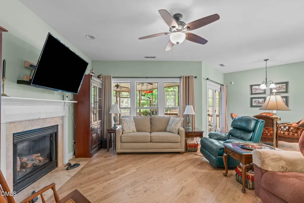 2704 Blueridge Lake Drive Fuquay Varina NC 27526