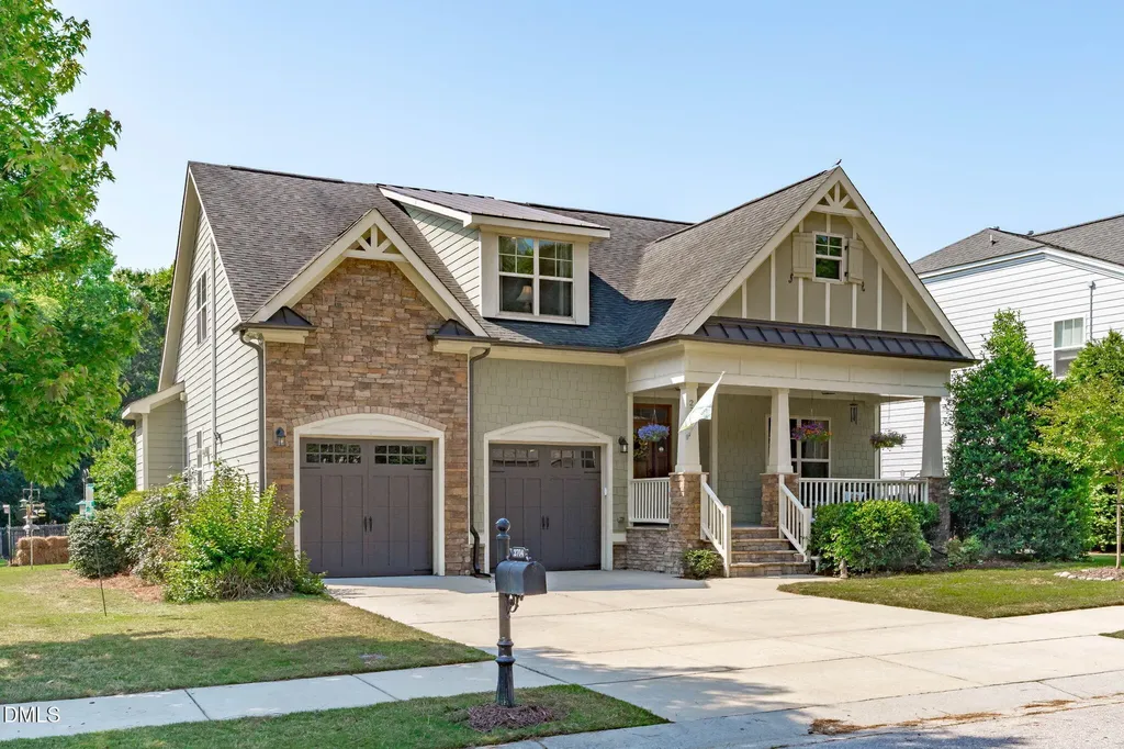 2704 Blueridge Lake Drive Fuquay Varina NC 27526
