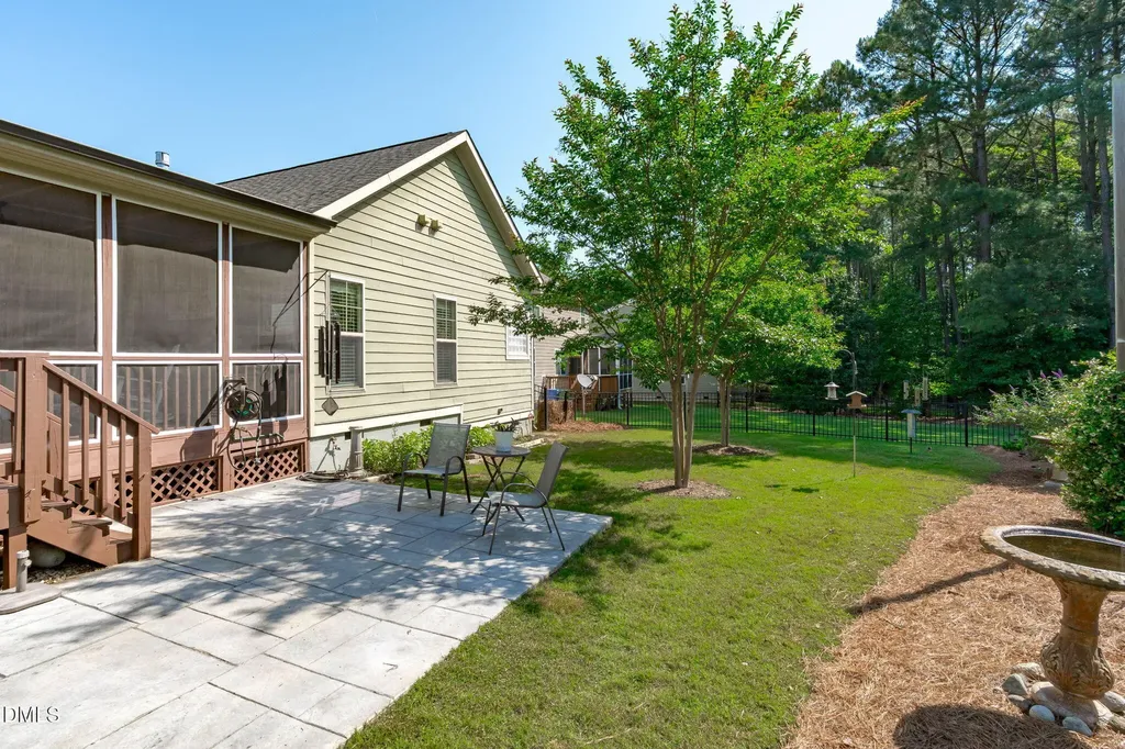 2704 Blueridge Lake Drive Fuquay Varina NC 27526