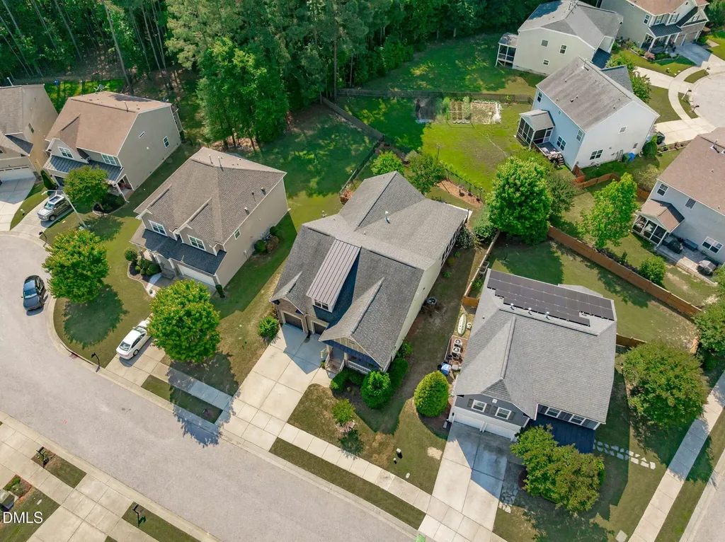 2704 Blueridge Lake Drive Fuquay Varina NC 27526