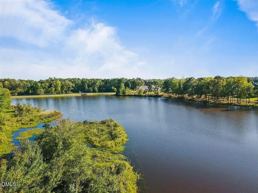 2704 Blueridge Lake Drive Fuquay Varina NC 27526