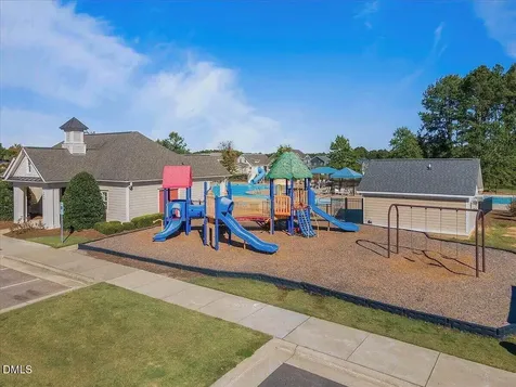 2704 Blueridge Lake Drive Fuquay Varina NC 27526