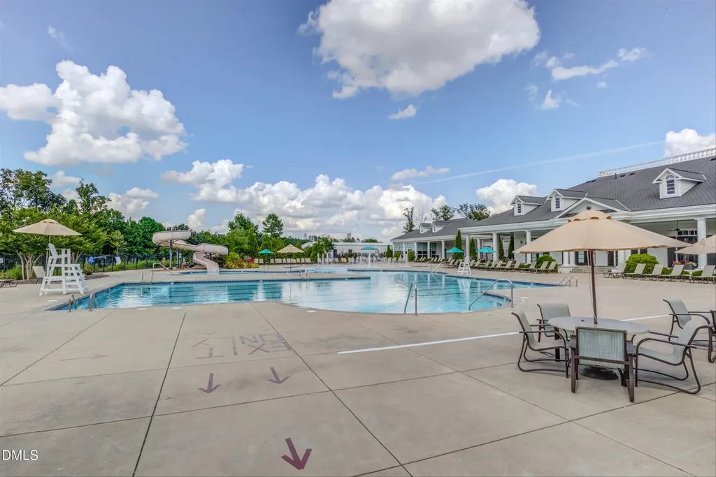 1905 Green Oaks Parkway Holly Springs NC 27540