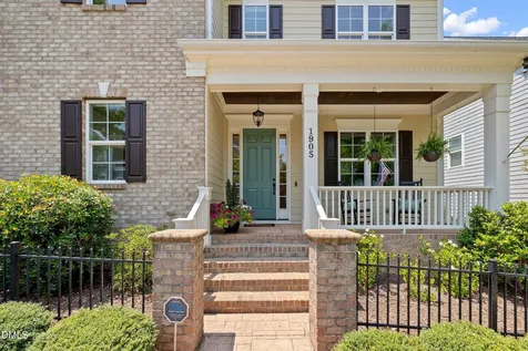 1905 Green Oaks Parkway Holly Springs NC 27540