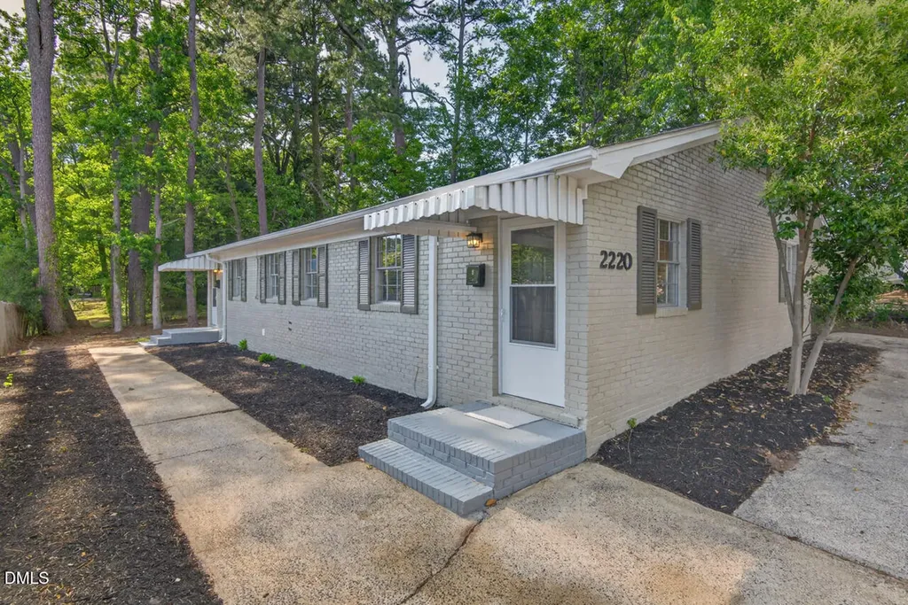 2220 Lincoln Street Durham NC 27707
