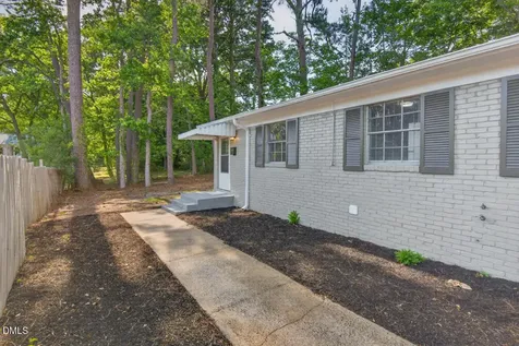 2220 Lincoln Street Durham NC 27707