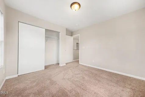 14 Fielding Court Durham NC 27703