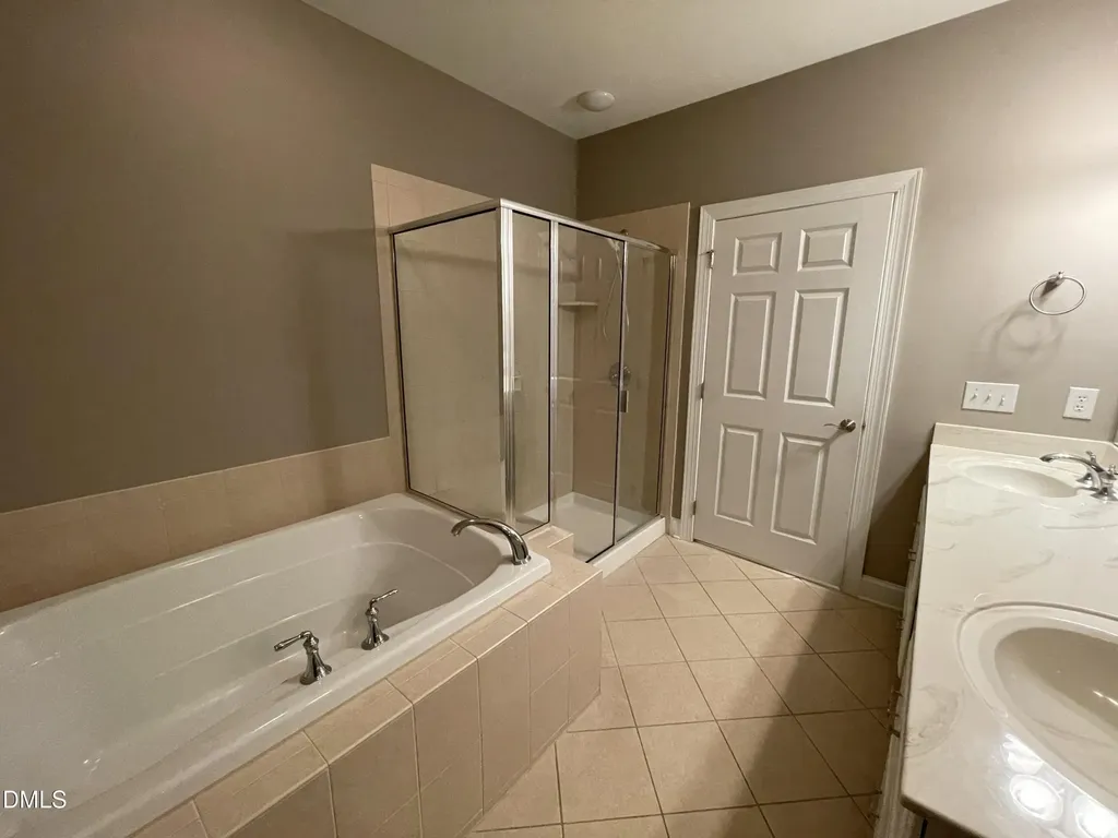 10411 Rosegate Court Raleigh NC 27617