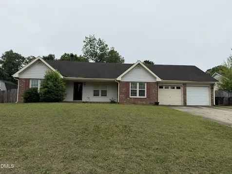 849 Santiato Drive Fayetteville NC 28314