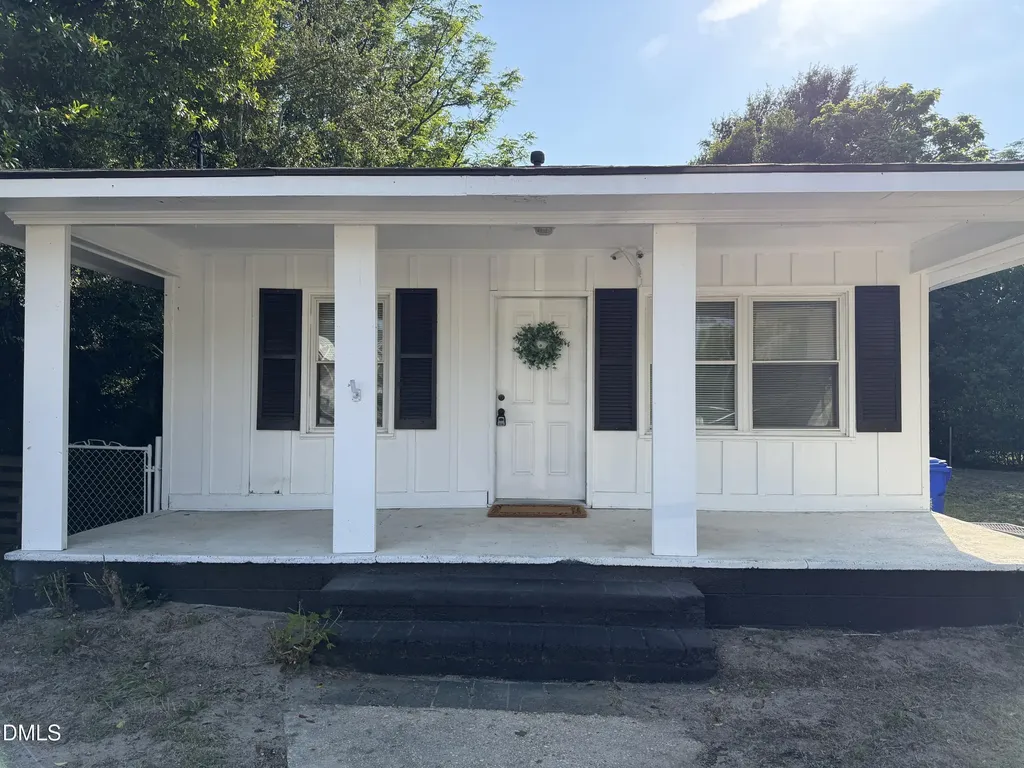 122 S 5th Street Spring Lake NC 28390