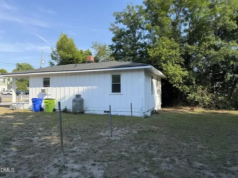 122 S 5th Street Spring Lake NC 28390
