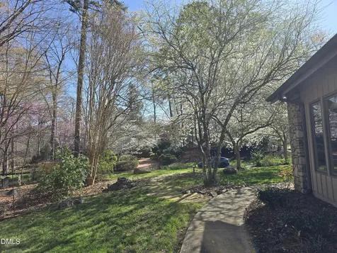 10 Kendall Drive Chapel Hill NC 27517