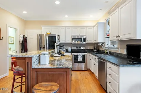 3505 Creekwood Bluffs Court Apex NC 27539