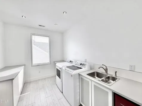 306 Keener Street Cary NC 27511