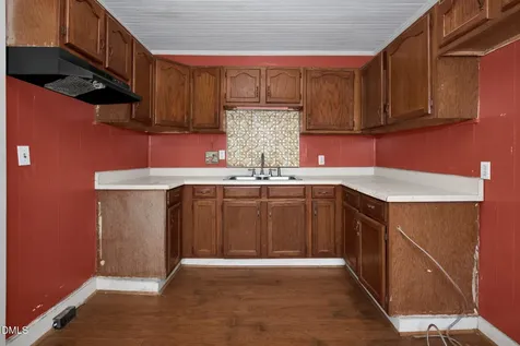 113 Austin Street Sanford NC 27330