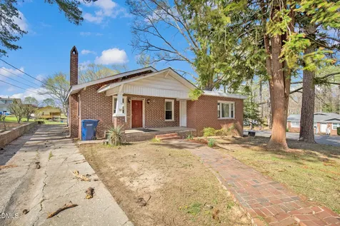 113 Austin Street Sanford NC 27330