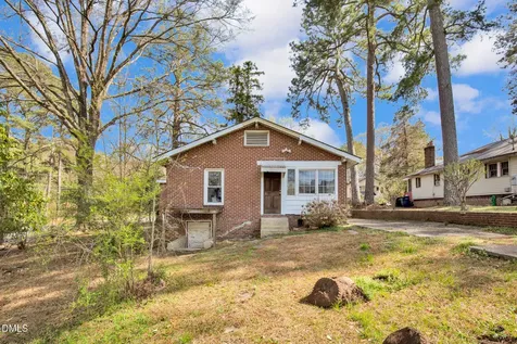 113 Austin Street Sanford NC 27330