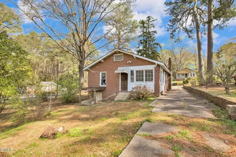 113 Austin Street Sanford NC 27330