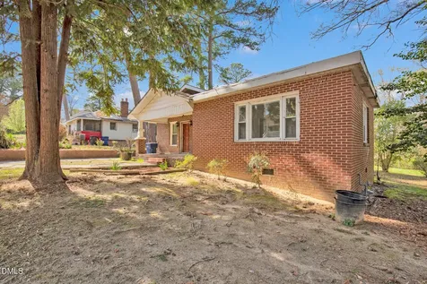 113 Austin Street Sanford NC 27330