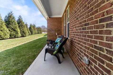 402 Mockingbird Lane Mebane NC 27302