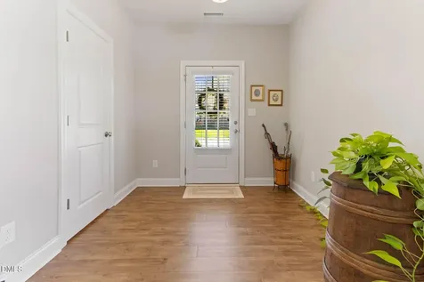 402 Mockingbird Lane Mebane NC 27302