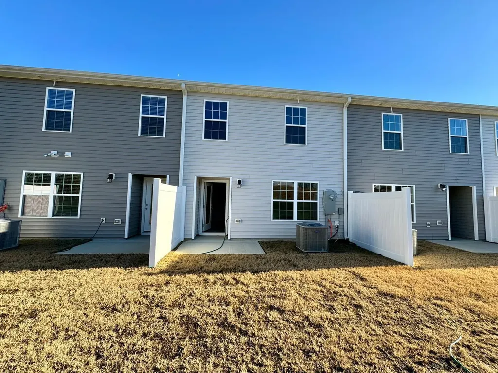 149 Tributary Way Fuquay Varina NC 27526