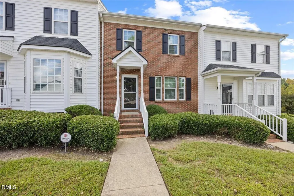 1932 Stroll Circle Fuquay Varina NC 27526