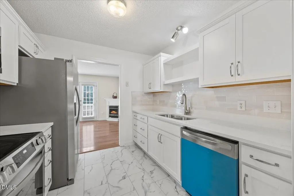 1932 Stroll Circle Fuquay Varina NC 27526