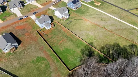 4852 Grosbeak Court Mebane NC 27302