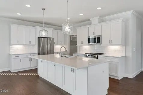 4852 Grosbeak Court Mebane NC 27302