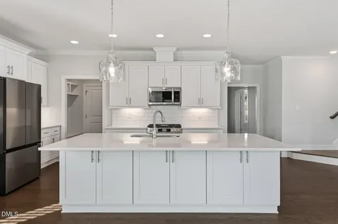4852 Grosbeak Court Mebane NC 27302