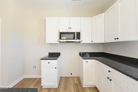 398 Hookbill Lane Lillington NC 27546