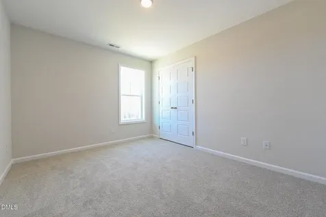 398 Hookbill Lane Lillington NC 27546
