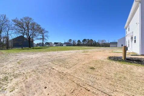 398 Hookbill Lane Lillington NC 27546