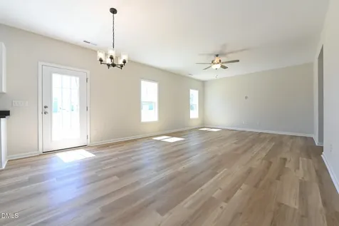 398 Hookbill Lane Lillington NC 27546