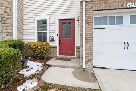 469 Panorama View Loop Cary NC 27519