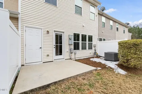 469 Panorama View Loop Cary NC 27519
