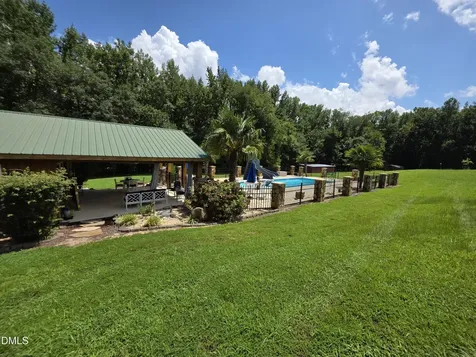 413 Johnson Town Road Zebulon NC 27597