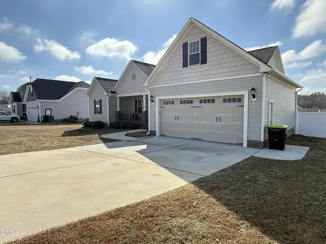 41 Clipper Lane Smithfield NC 27577