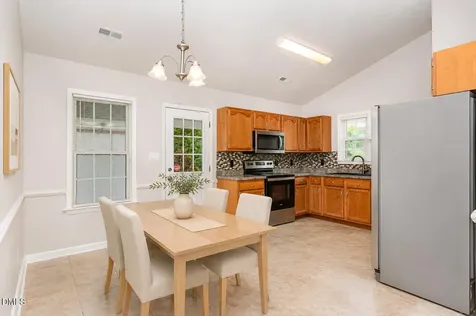 606 Arden Street Burlington NC 27215