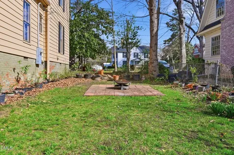 916 W Davis Street Burlington NC 27215