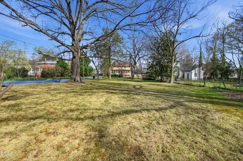916 W Davis Street Burlington NC 27215