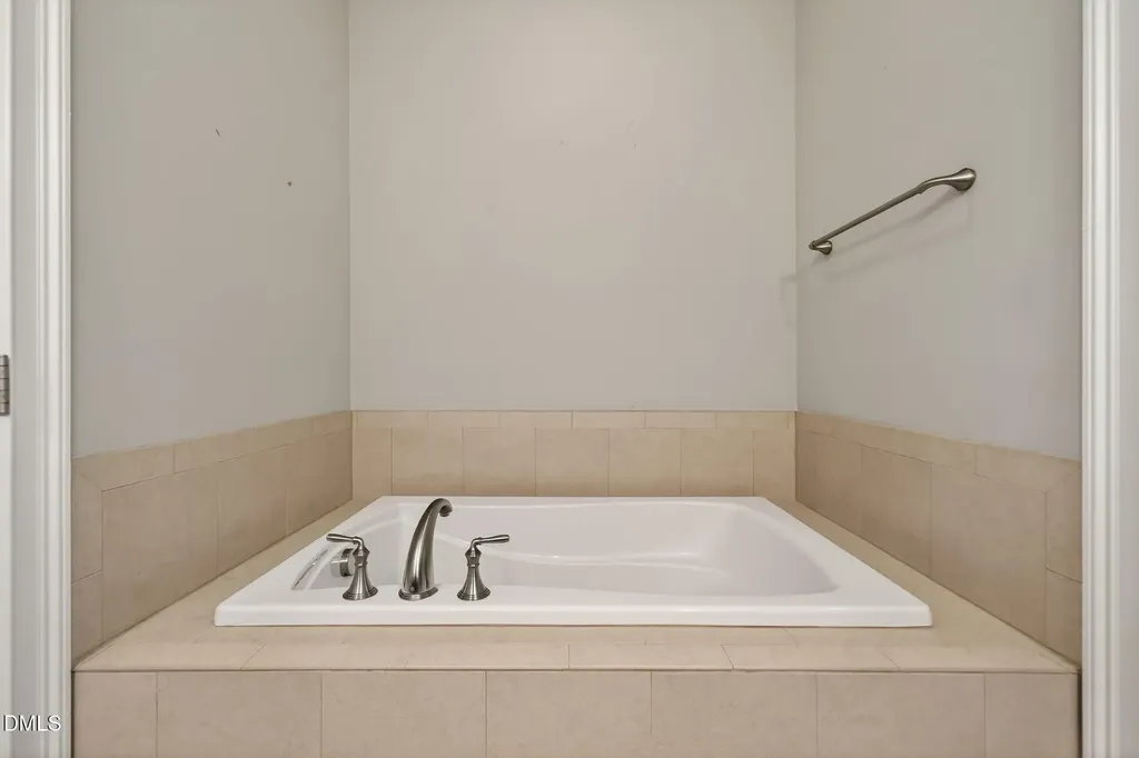 1604 Doubles Court Raleigh NC 27609