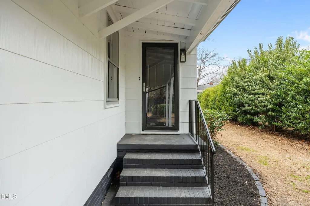 108 N Watauga Avenue Dunn NC 28334