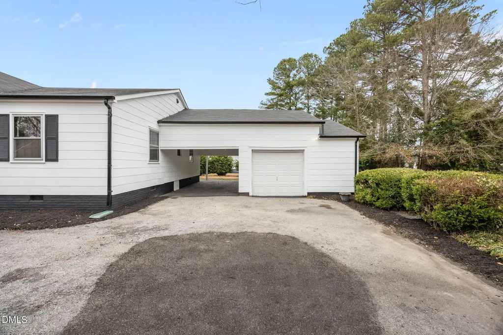 108 N Watauga Avenue Dunn NC 28334
