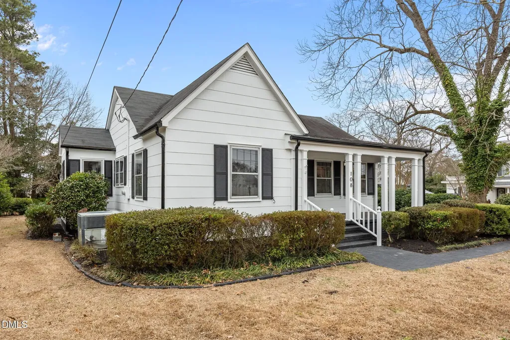 108 N Watauga Avenue Dunn NC 28334