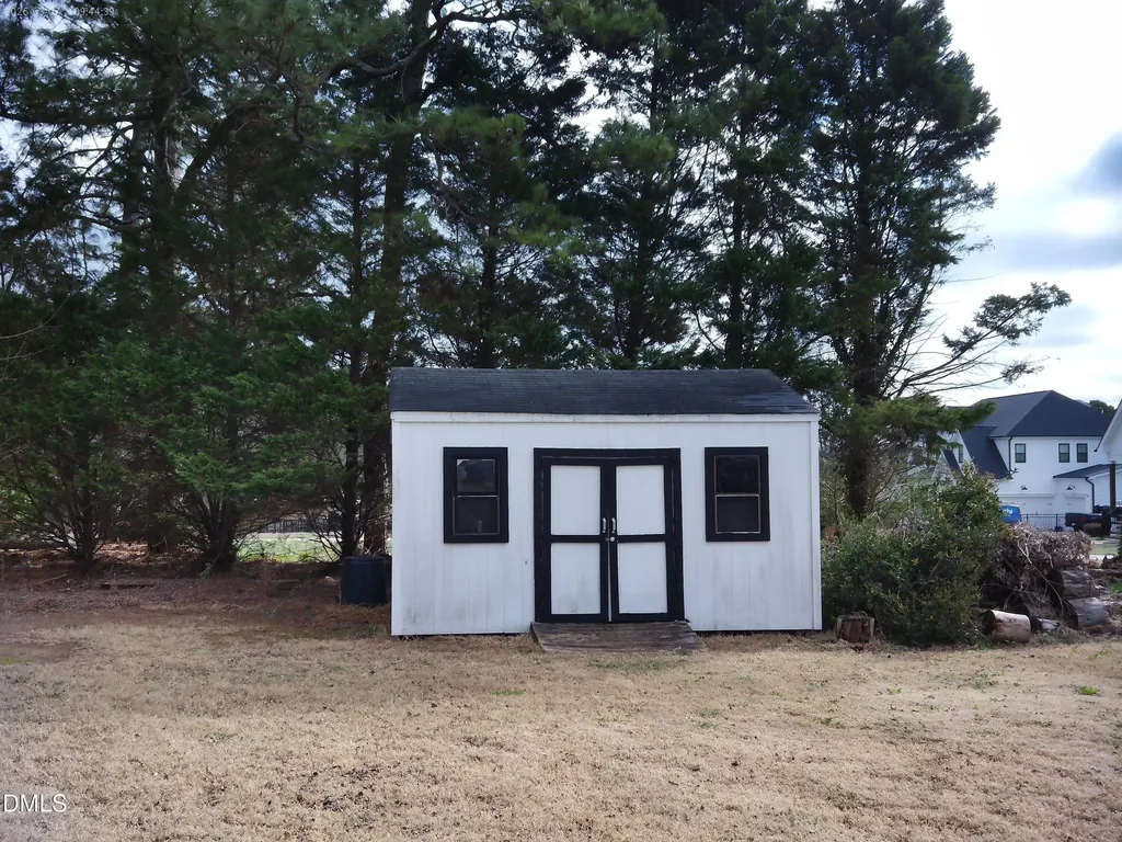 2504 Pennyshire Lane Raleigh NC 27606